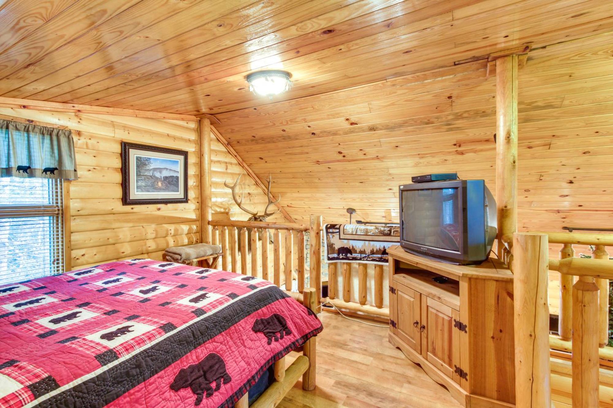 Pet-Friendly Cosby Log Cabin With Backyard And Porch! Extérieur photo
